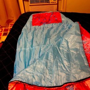 Ready for a sleep over? 5ft long sleeping bag.  Zipper works great!